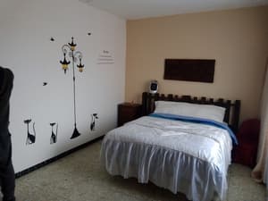 thumbnail: Front of property