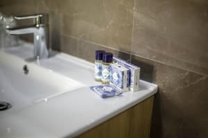 thumbnail: Bathroom amenities