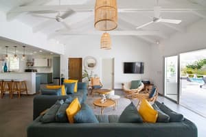 thumbnail: Living area