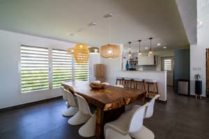 thumbnail: In-room dining