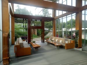 thumbnail: Lobby sitting area
