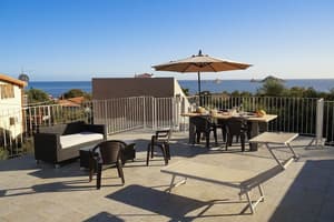 thumbnail: Terrace/patio
