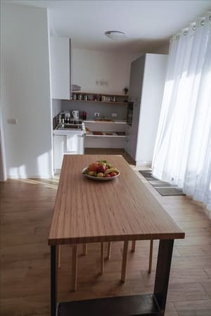 thumbnail: In-room dining
