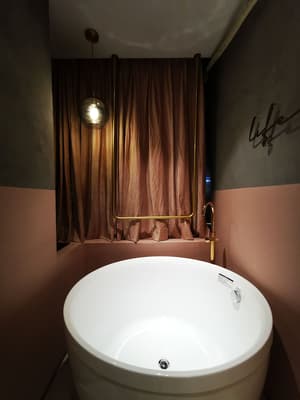 thumbnail: Bathroom
