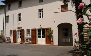 thumbnail: Exterior