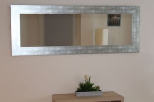 thumbnail: Interior detail