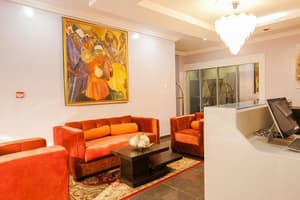 thumbnail: Lobby sitting area