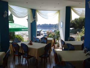 thumbnail: Restaurant