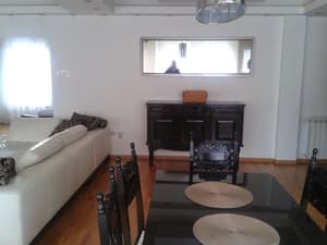 thumbnail: In-room dining