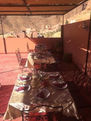 thumbnail: Outdoor dining