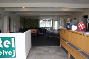 thumbnail: Reception hall