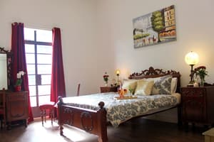 thumbnail: Interior detail