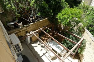 thumbnail: Courtyard