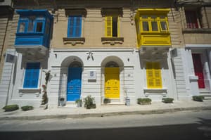 thumbnail: Front of property
