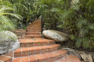 thumbnail: Staircase