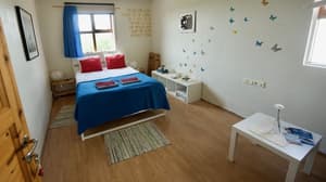 thumbnail: Room