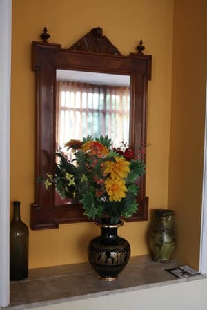 thumbnail: Interior