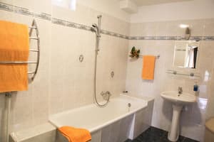 thumbnail: Deep soaking bathtub