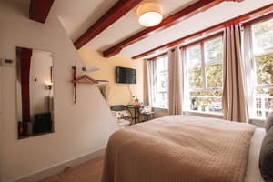 thumbnail: Interior