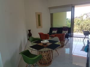 thumbnail: In-room dining