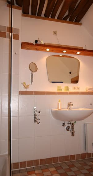 thumbnail: Bathroom