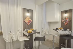 thumbnail: Breakfast area