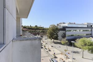 thumbnail: Balcony