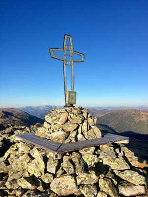 thumbnail: Hiking