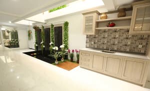 thumbnail: Interior