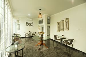 thumbnail: Interior