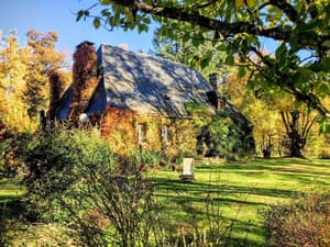 thumbnail: Property grounds