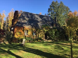 thumbnail: Front of property