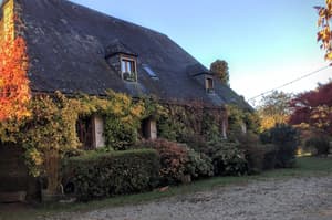 thumbnail: Front of property