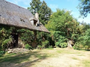 thumbnail: Front of property