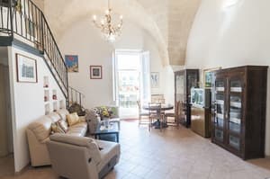 thumbnail: Interior