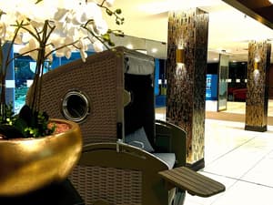 thumbnail: Bar (on property)