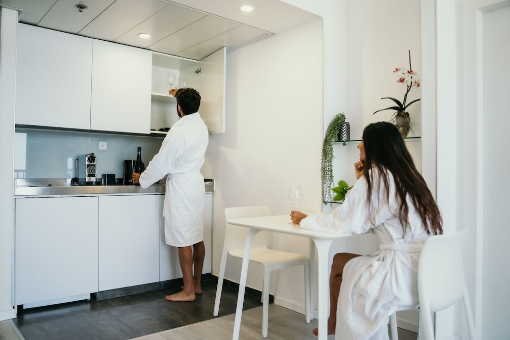 Private kitchenette