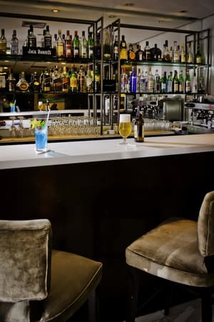 thumbnail: Bar (on property)