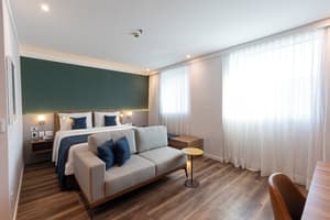 thumbnail: Room