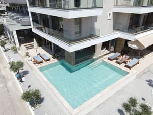 thumbnail: Pool