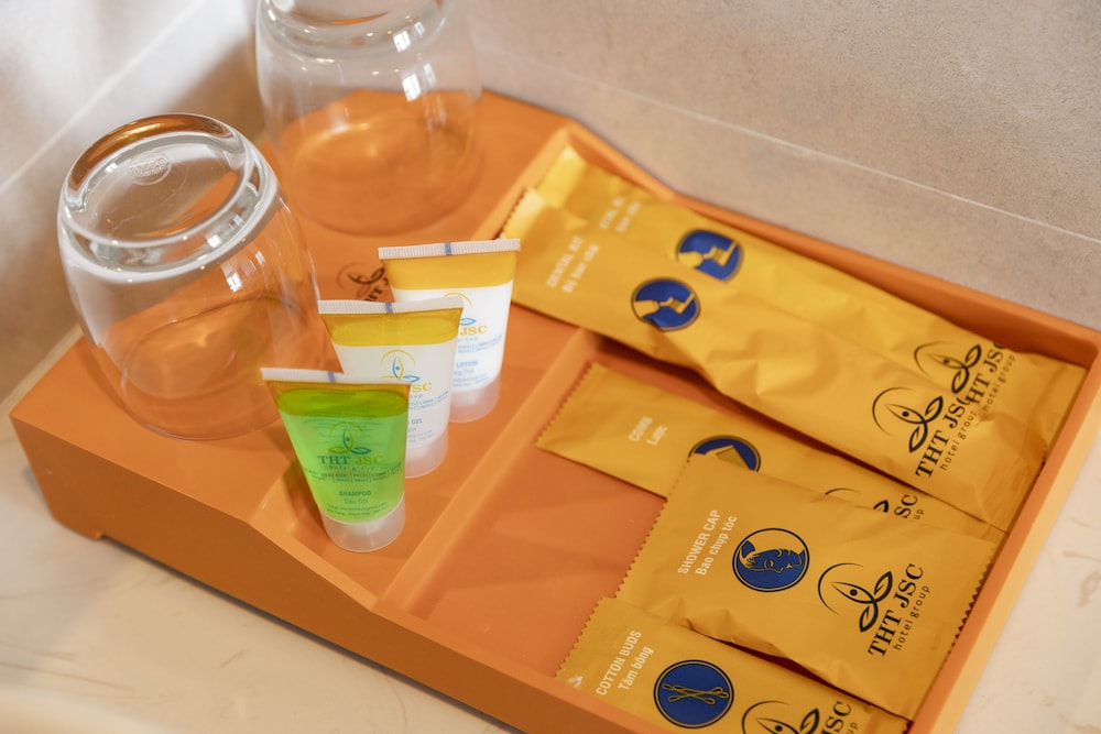 Bathroom amenities
