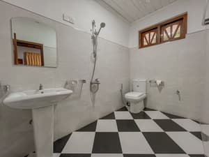 thumbnail: Bathroom