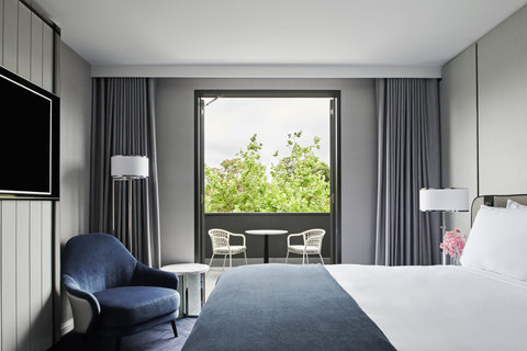 King Balcony Room