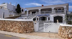thumbnail: Exterior