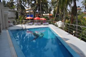 thumbnail: Outdoor pool