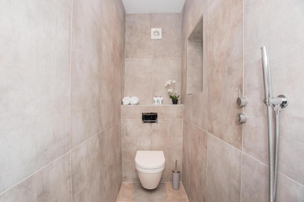 781aaa025f8a4c3cc462644dc24cc7ee.jpg