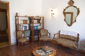 thumbnail: Interior detail
