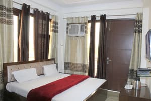 thumbnail: Interior