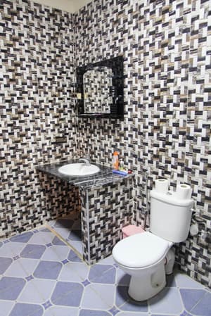 thumbnail: Bathroom shower
