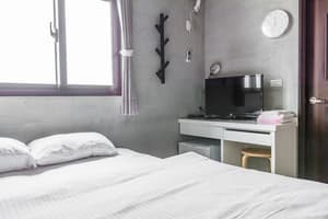 thumbnail: Room